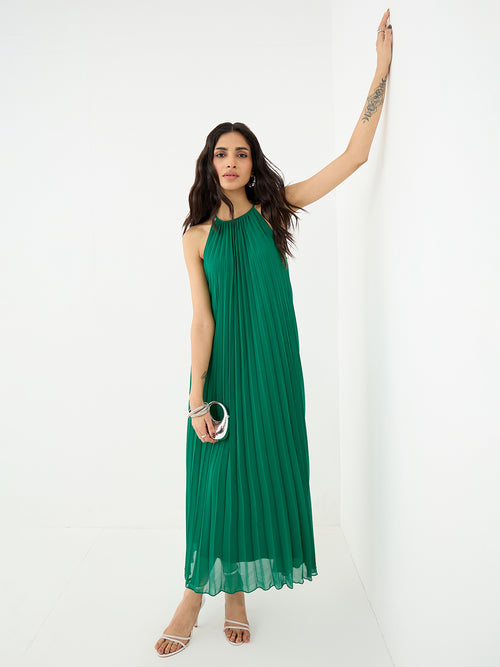 Green Halter Neck Pleated Maxi Dress