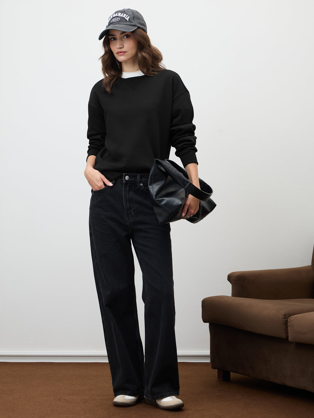 Black Crew Neck Fleece Sweatshirt