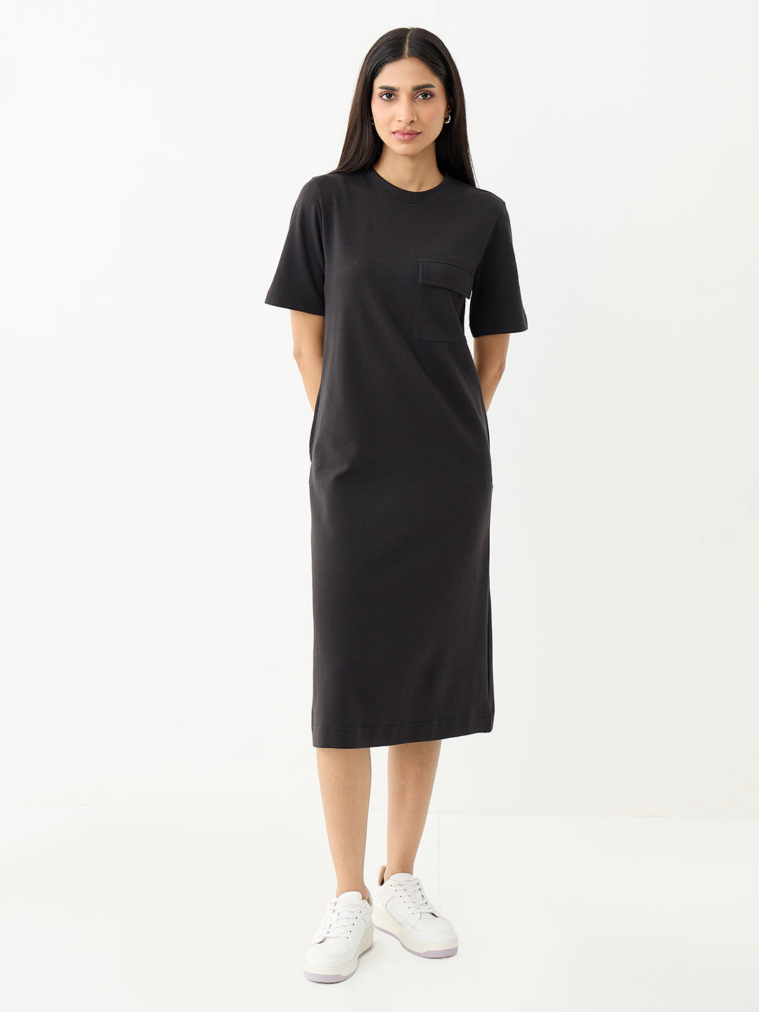 Black Relaxed Fit Midi Knit Dress