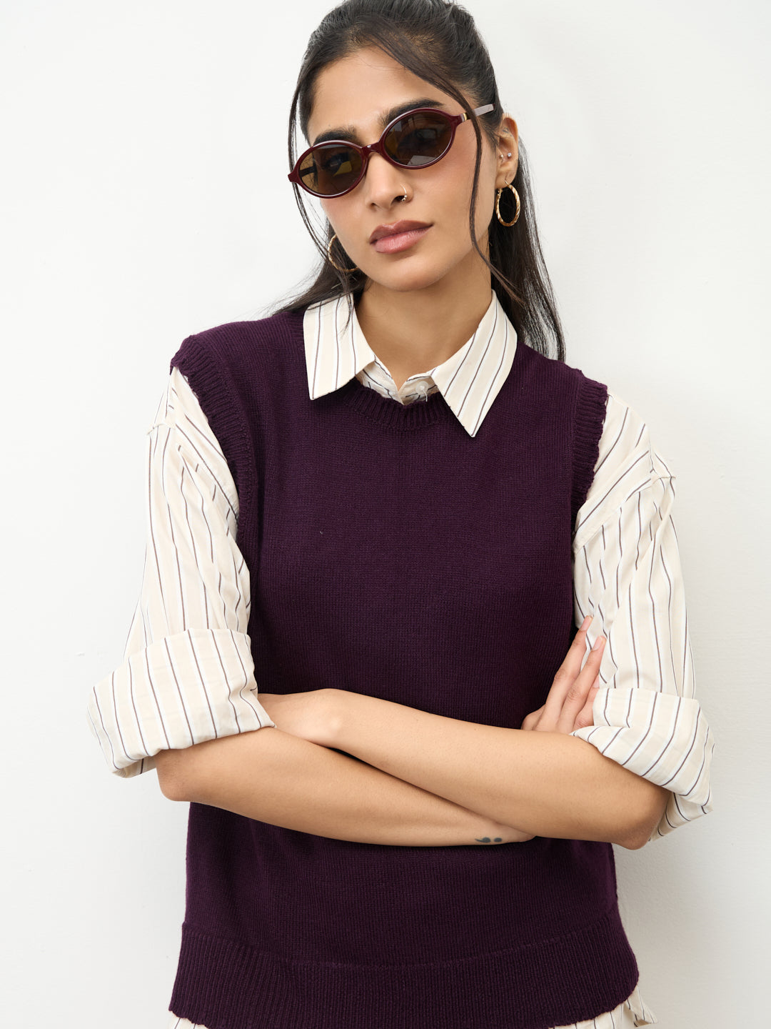 Wine Scallop Detail Sweater Vest