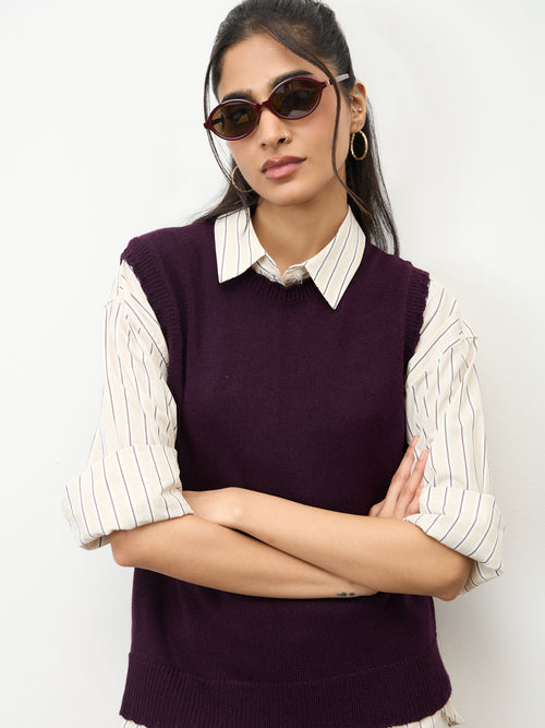 Wine Scallop Detail Sweater Vest